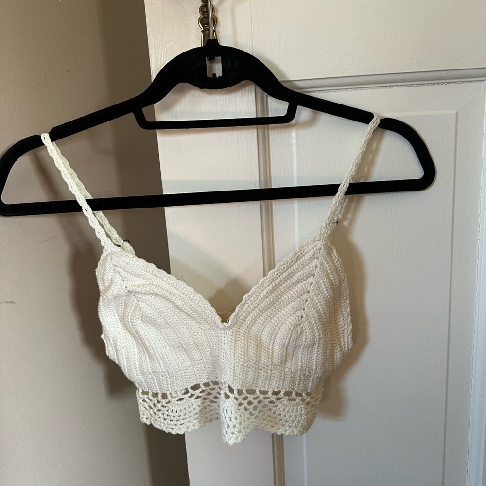 Forever 21 White Lace Bralette with Scalloped Edges